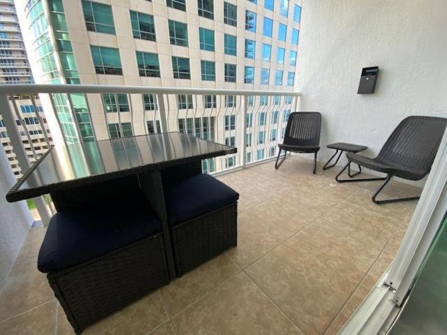 Elite Brickell Studio On The Bay Маями Екстериор снимка